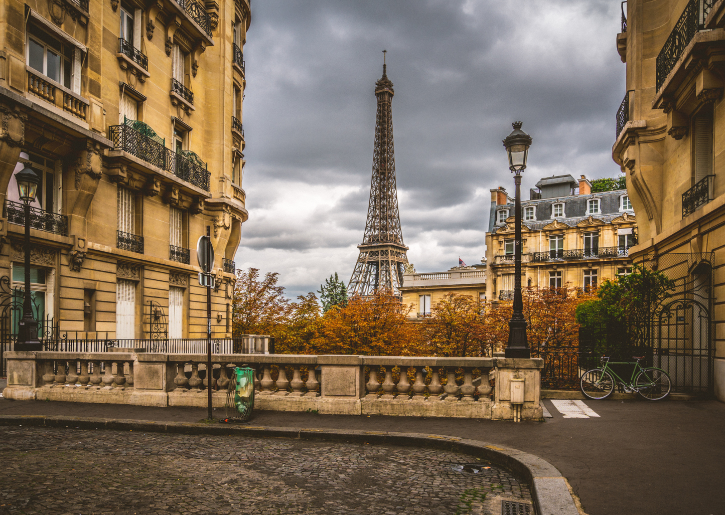 Stroll in the Heart of Paris: By Day or At Night (Notre Dame, Île de la Cité and Latin Quarter)